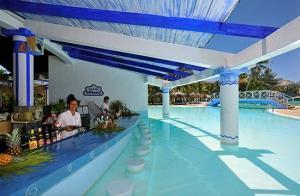 phoca_thumb_m_sol-cayolargo-bars-sol-azul-1687 Zdjęcia