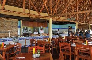 phoca_thumb_m_sol-cayolargo-restaurants-lindarena-grill-beach-restaurant-1685 Zdjęcia